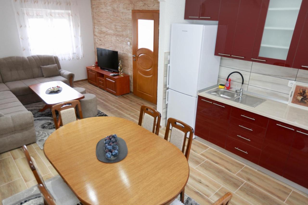 Apartman Vlacic Требинье Экстерьер фото